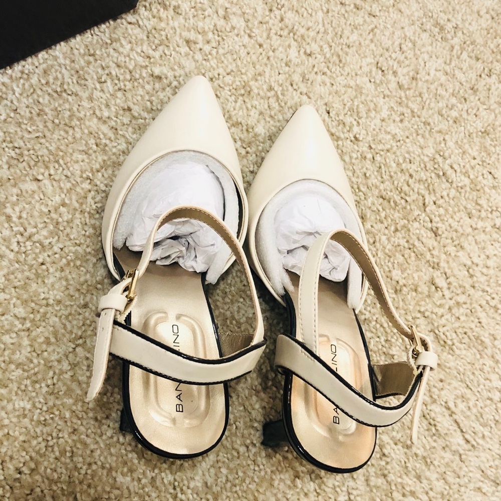 Women's Bandolino Flashy Off White/Black Sandal